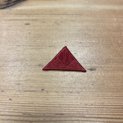 Ecusson triangle rouge...