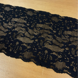 Dentelle noire 14,50cm